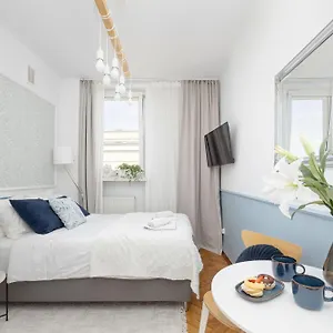 Apartament J&w Solidarnosci, Warszawa